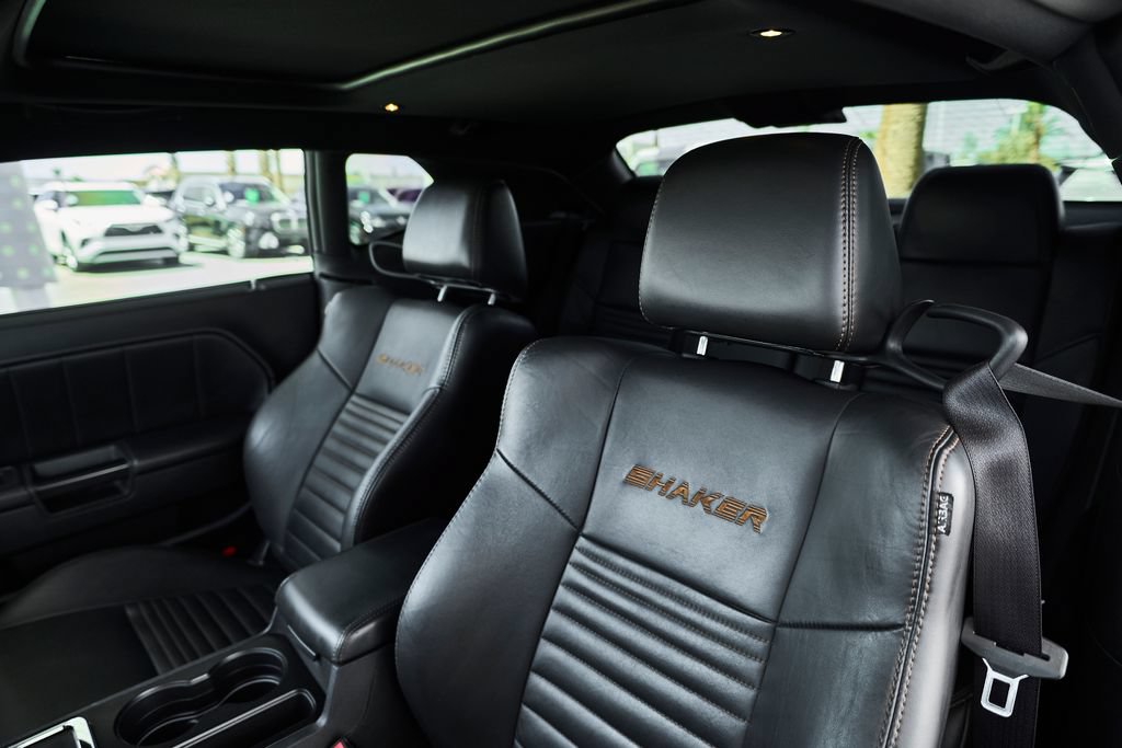Used 2014 Dodge Challenger R/T RWD image 35