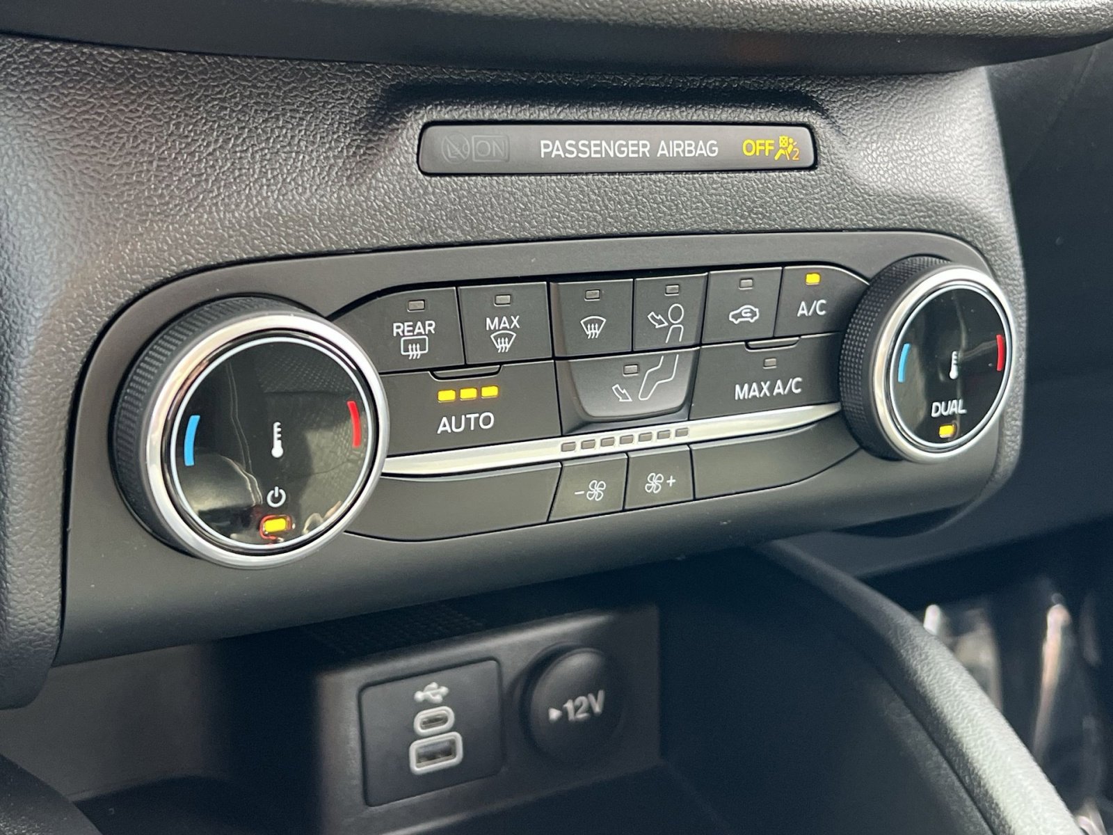 Used 2025 Ford Escape Active image 20