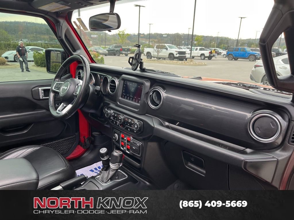 Used 2021 Jeep Wrangler Unlimited Sahara AWD/4WD image 28