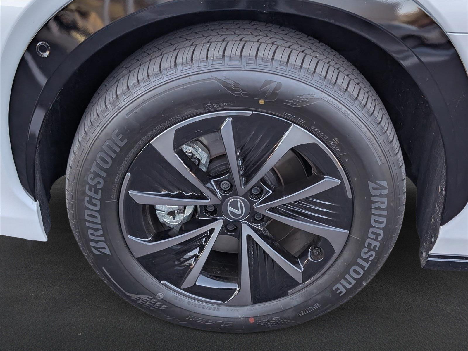 New 2026 Lexus RZ 450e AWD w/ Technology Package image 6