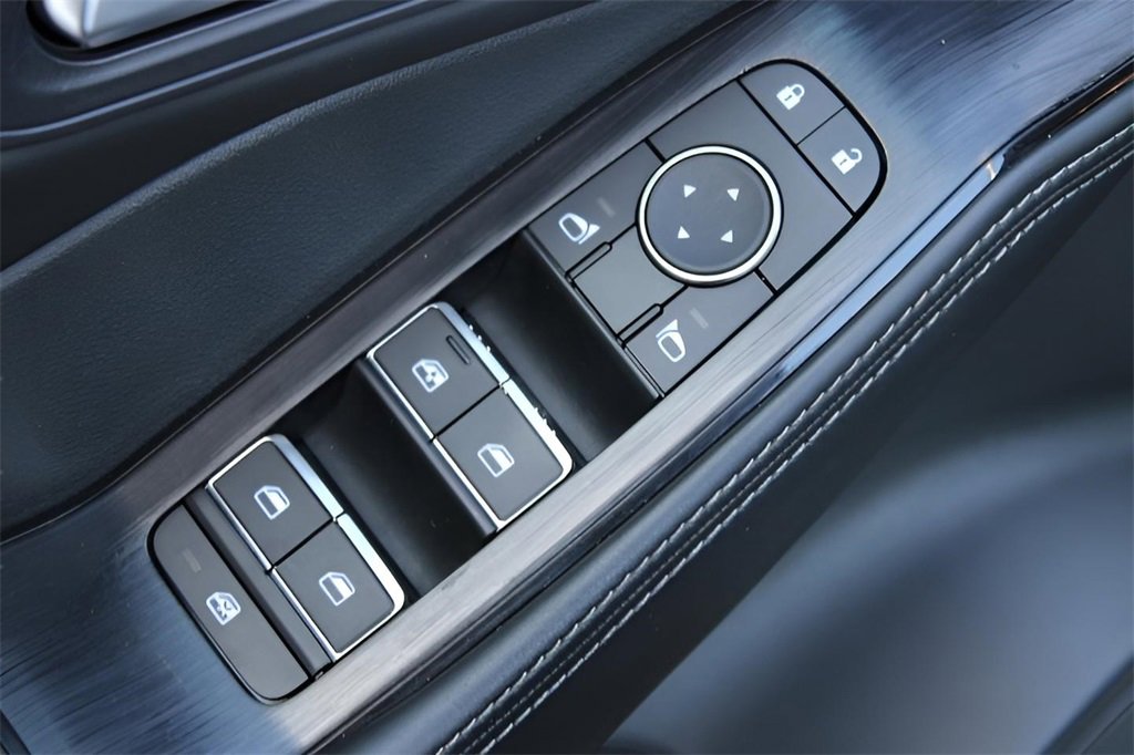 Used 2024 Nissan Rogue SL w/ SL Premium Package image 17