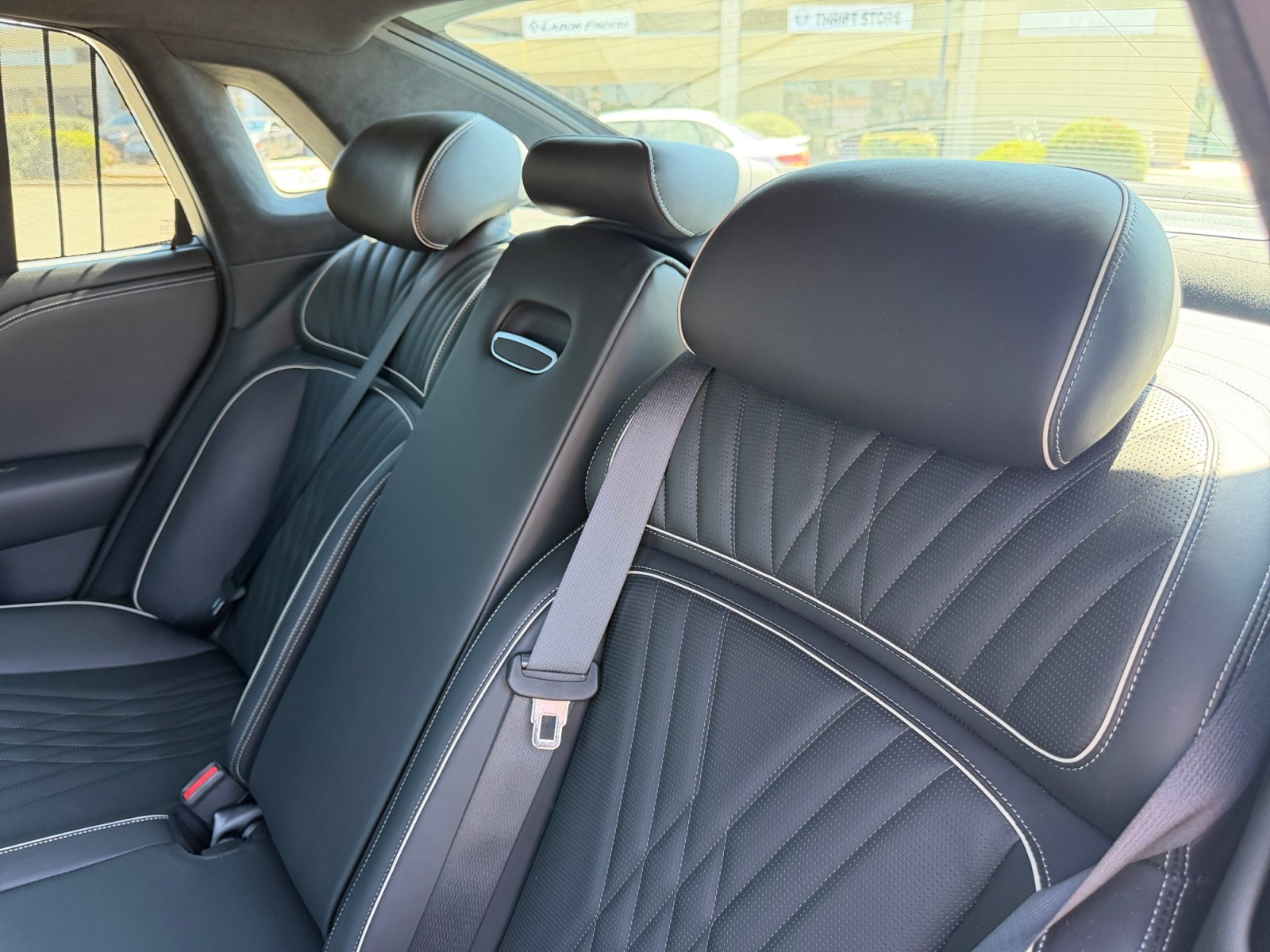 Used 2025 Genesis G90 3.5T AWD/4WD image 22