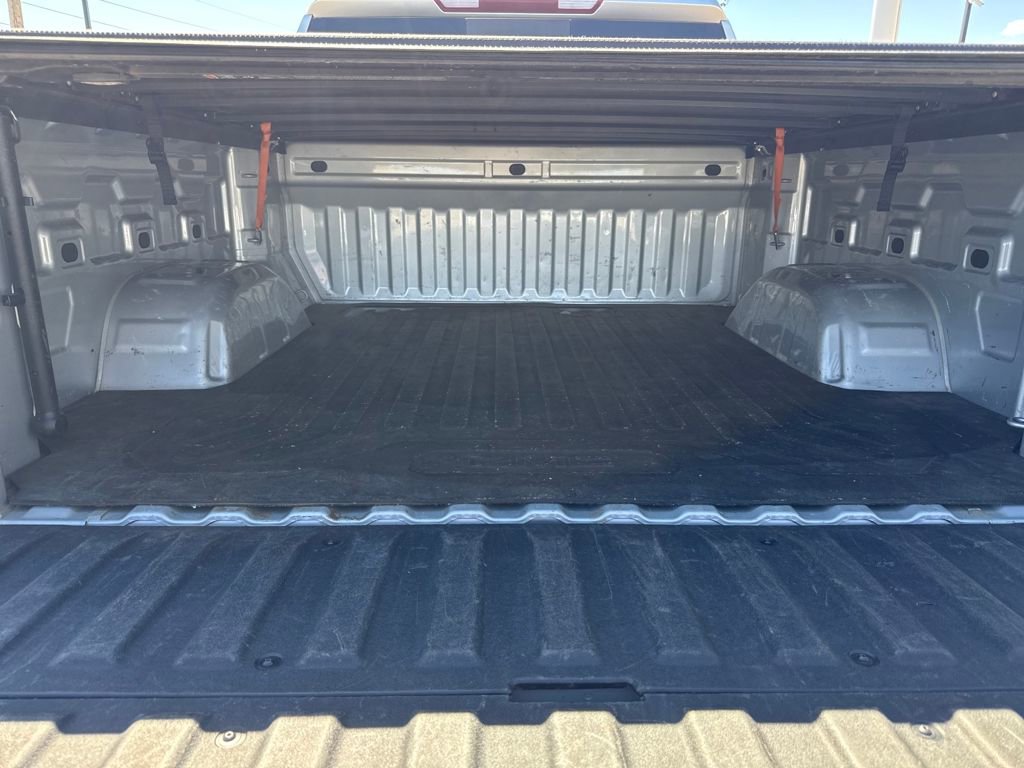 Used 2019 GMC Sierra 1500 SLT w/ SLT Premium Package AWD/4WD image 16