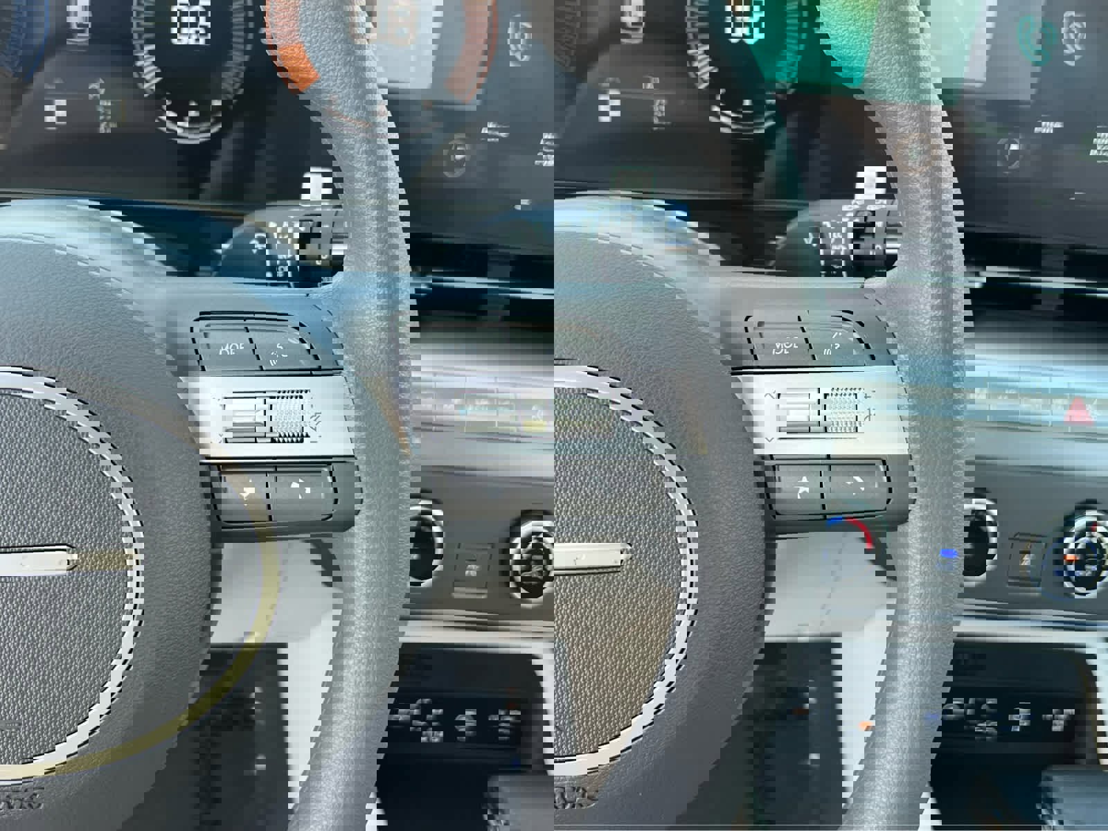 Certified 2026 Hyundai Kona SE image 33