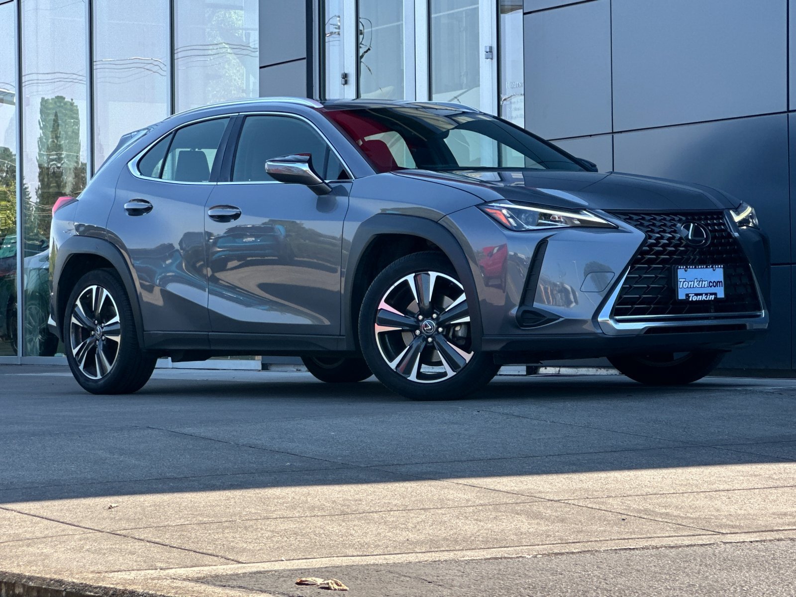 Used 2019 Lexus UX 200 w/ Premium Package FWD image 2