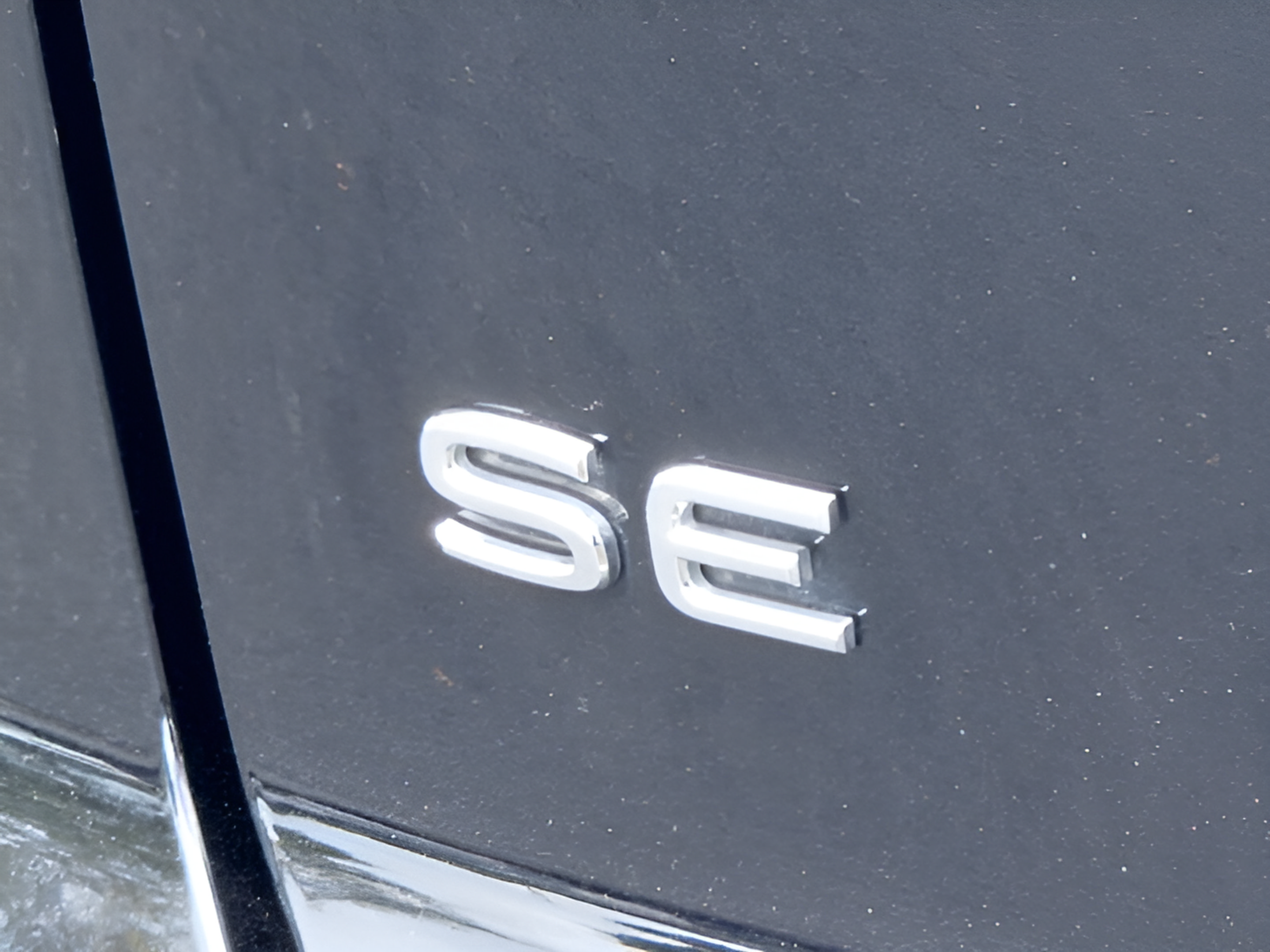 Used 2024 Volkswagen Atlas Cross Sport SE w/ Panoramic Sunroof Package FWD image 29