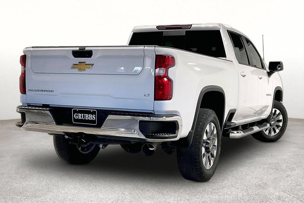 Used 2022 Chevrolet Silverado 2500 LT w/ Convenience Package AWD/4WD image 2
