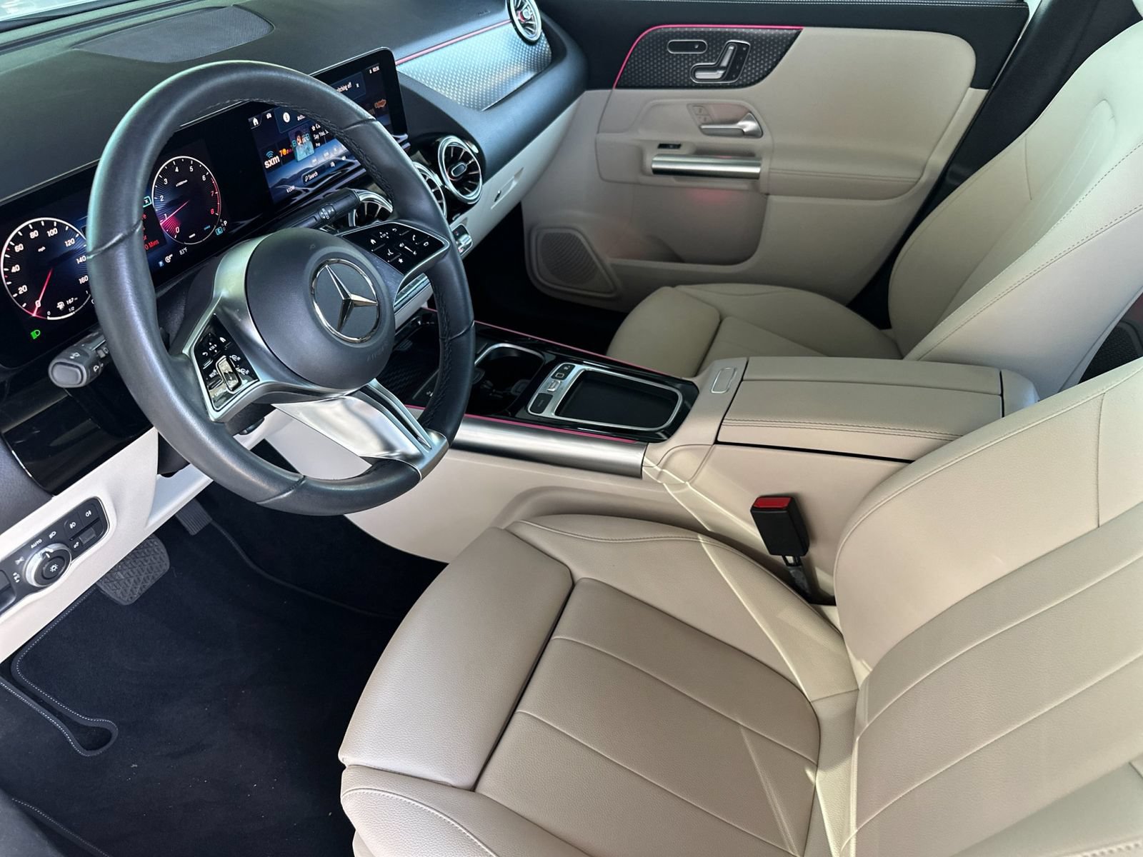 Certified 2026 Mercedes-Benz GLA 250 4MATIC image 11