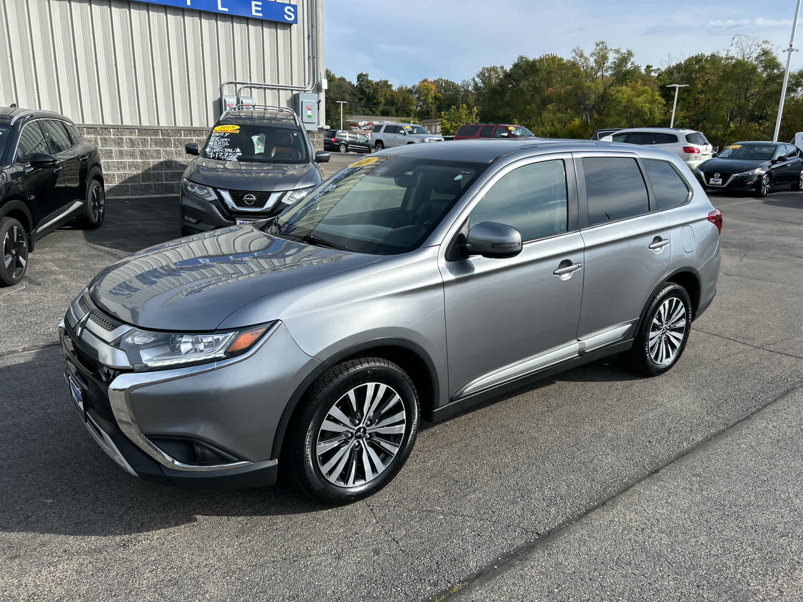 Used 2020 Mitsubishi Outlander SE FWD image 7