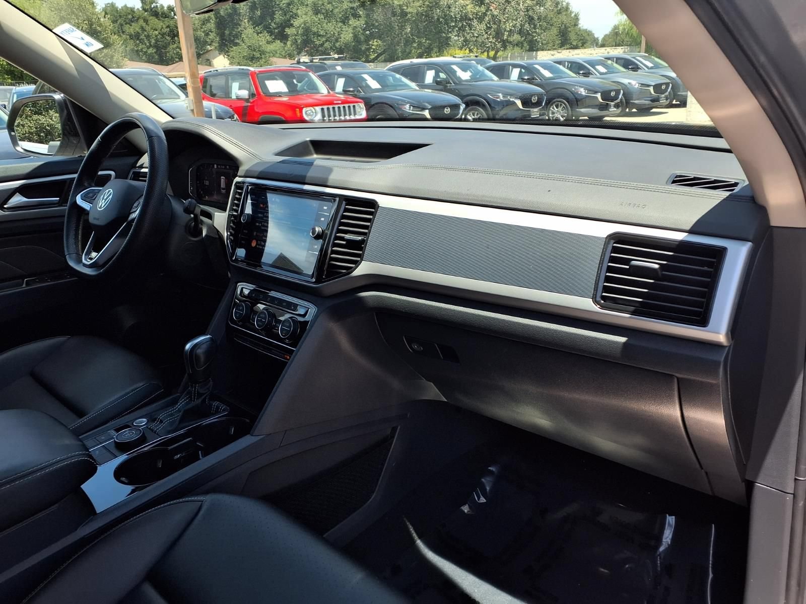 Certified 2023 Volkswagen Atlas SEL R-Line AWD/4WD image 27