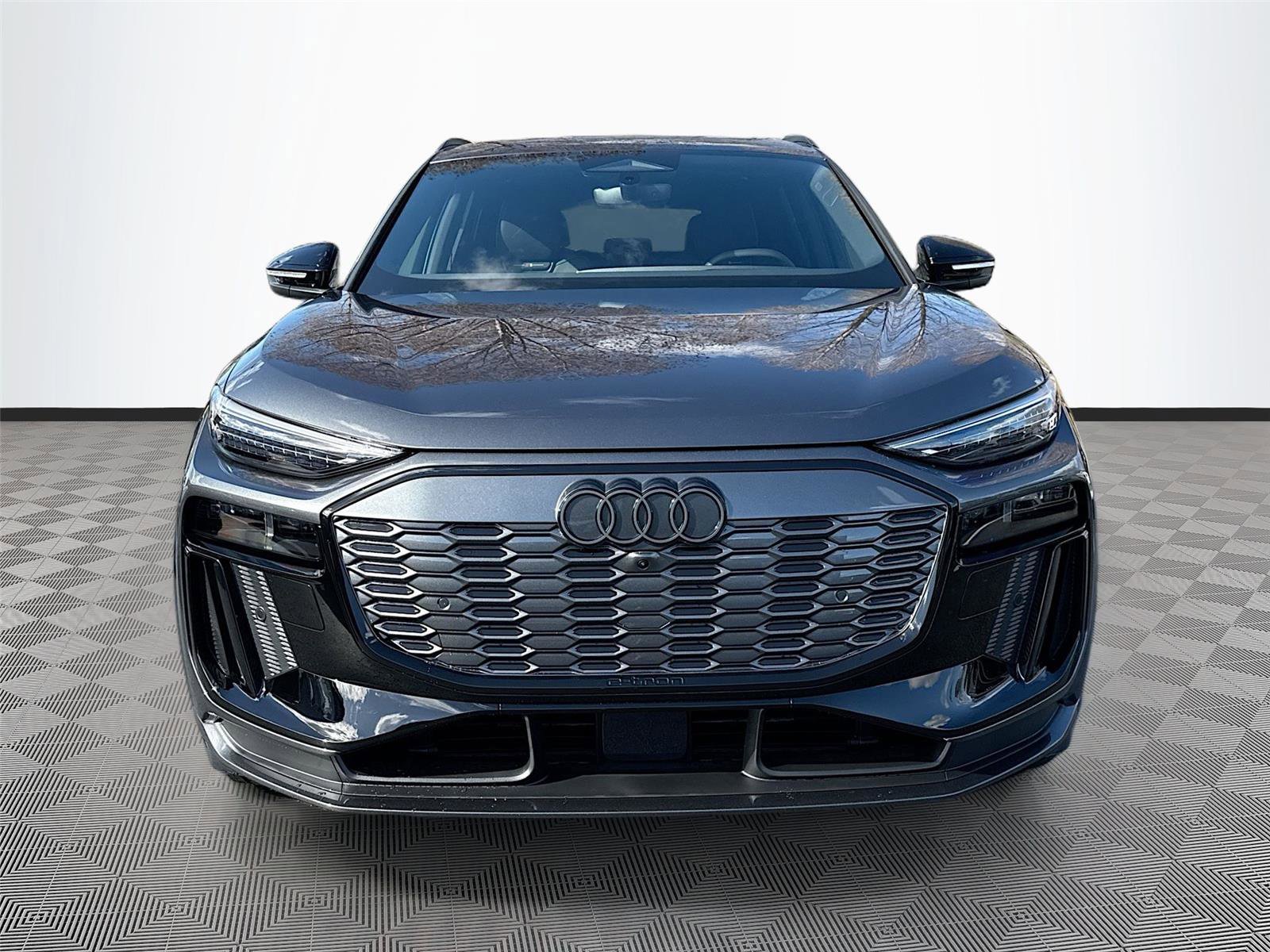 New 2025 Audi SQ6 e-tron Premium Plus image 2