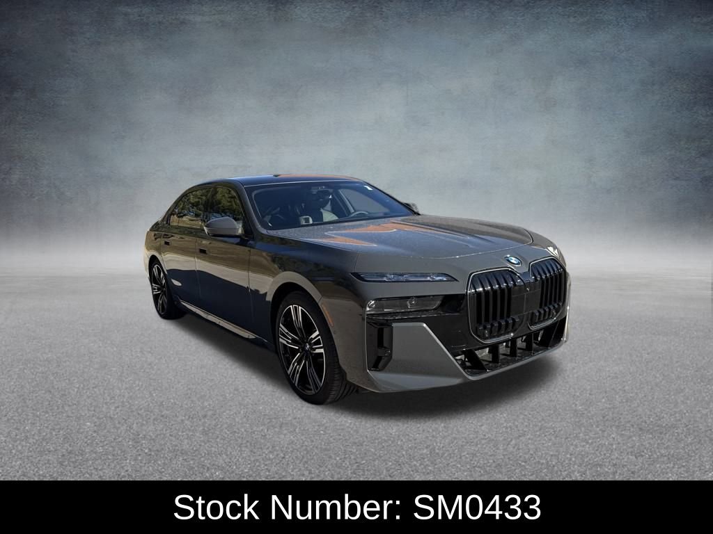 New 2026 BMW 760i xDrive w/ Executive Package image 7