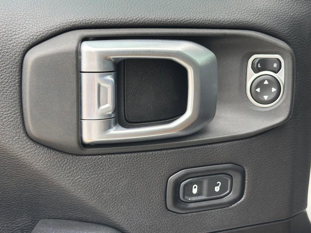 Used 2021 Jeep Gladiator Overland w/ Popular Equipment Package image 21