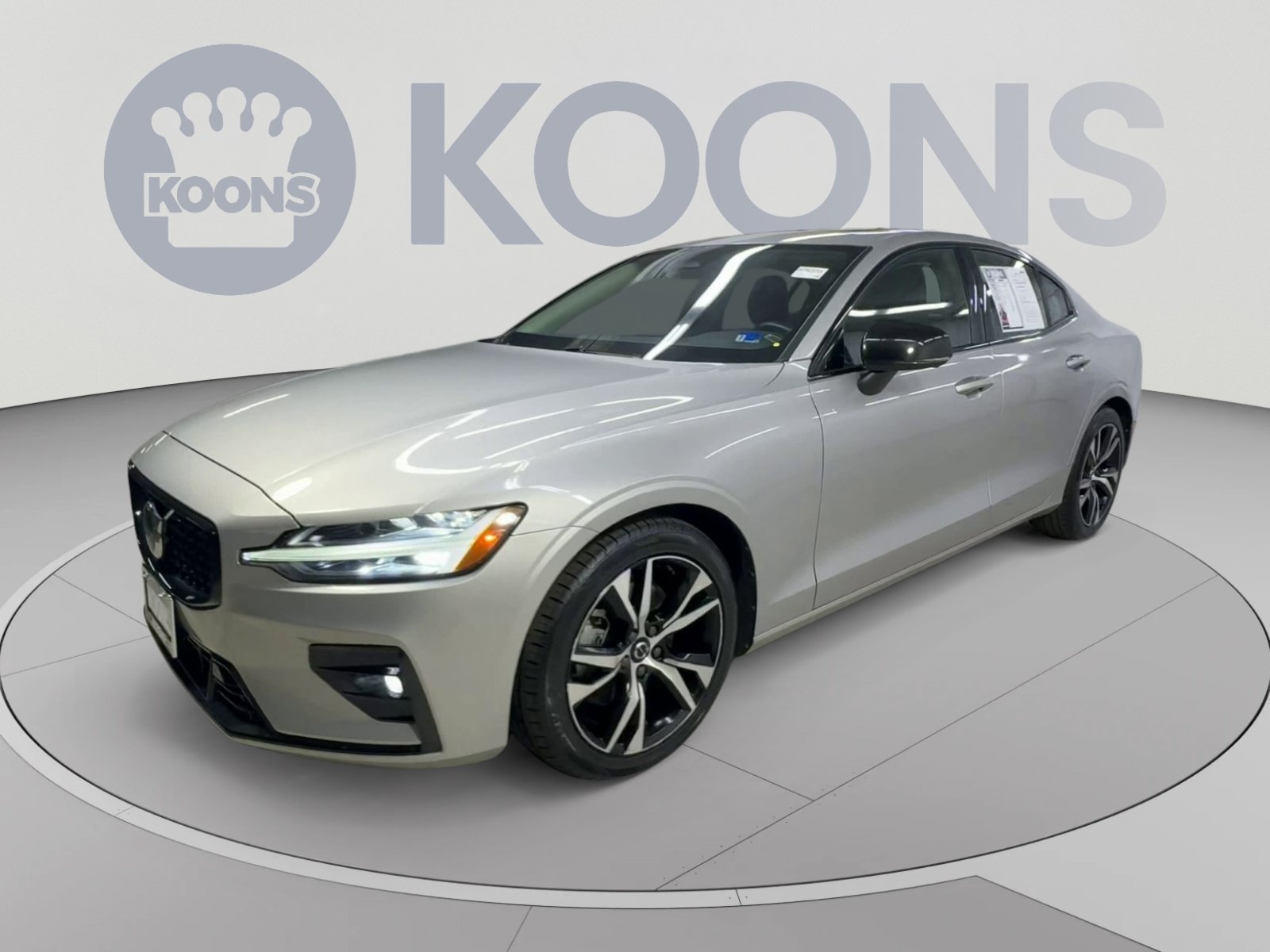 Used 2024 Volvo S60 B5 Core FWD image 5