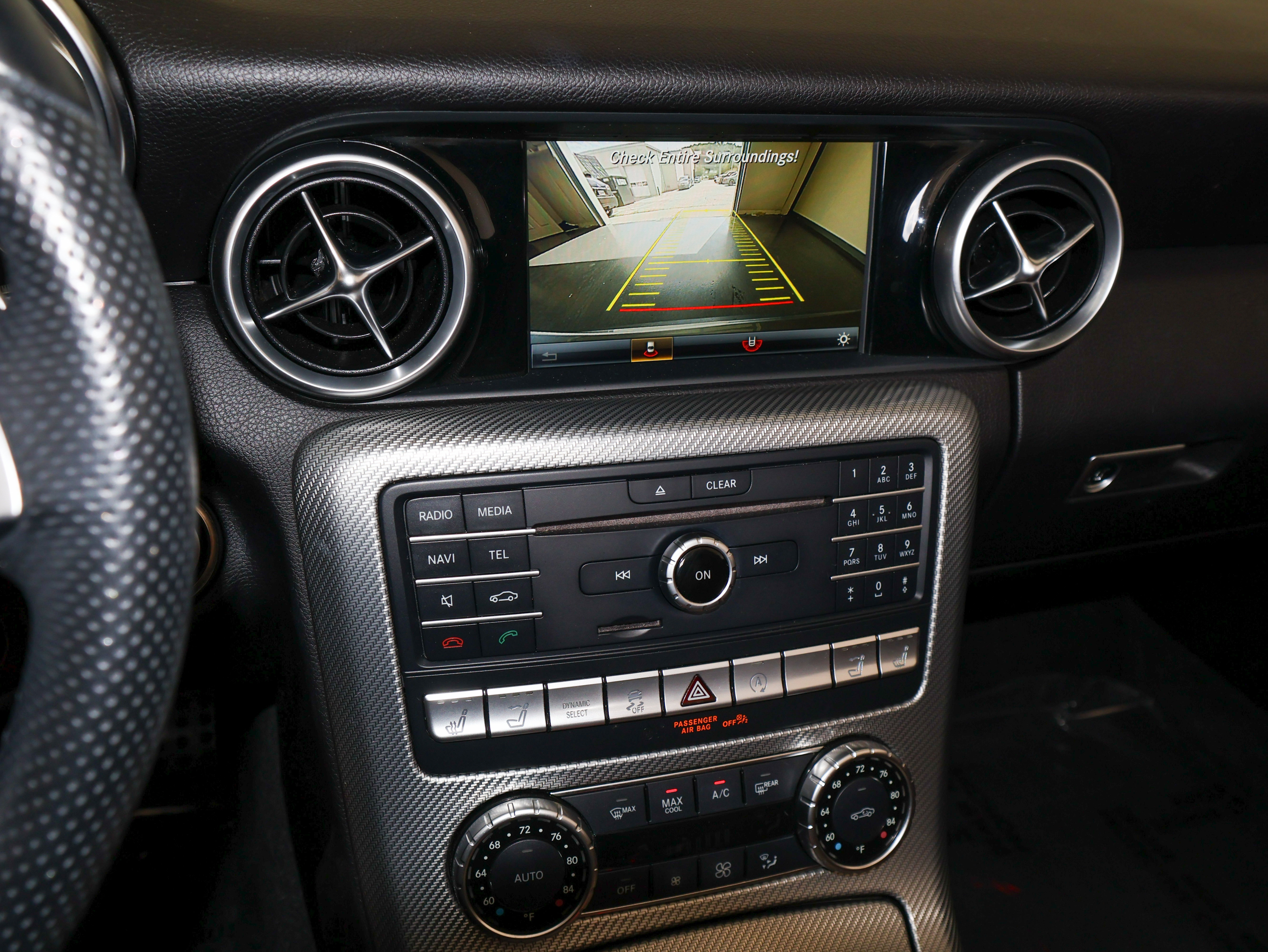 Used 2019 Mercedes-Benz SLC 43 AMG image 25