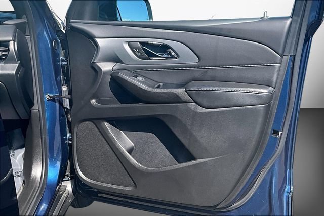 Used 2023 Chevrolet Traverse LT AWD/4WD image 17
