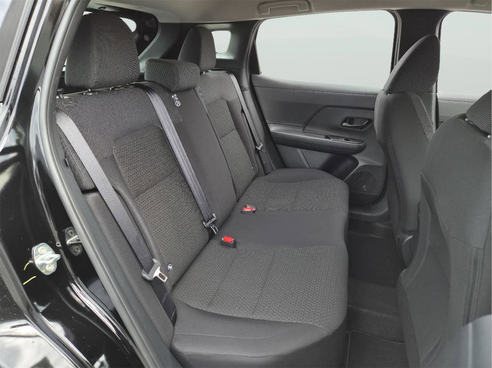 New 2026 Nissan Kicks SR image 16