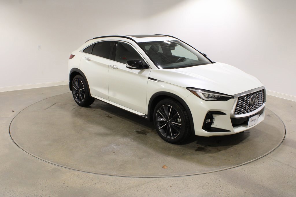 Used 2023 INFINITI QX55 Essential image 7