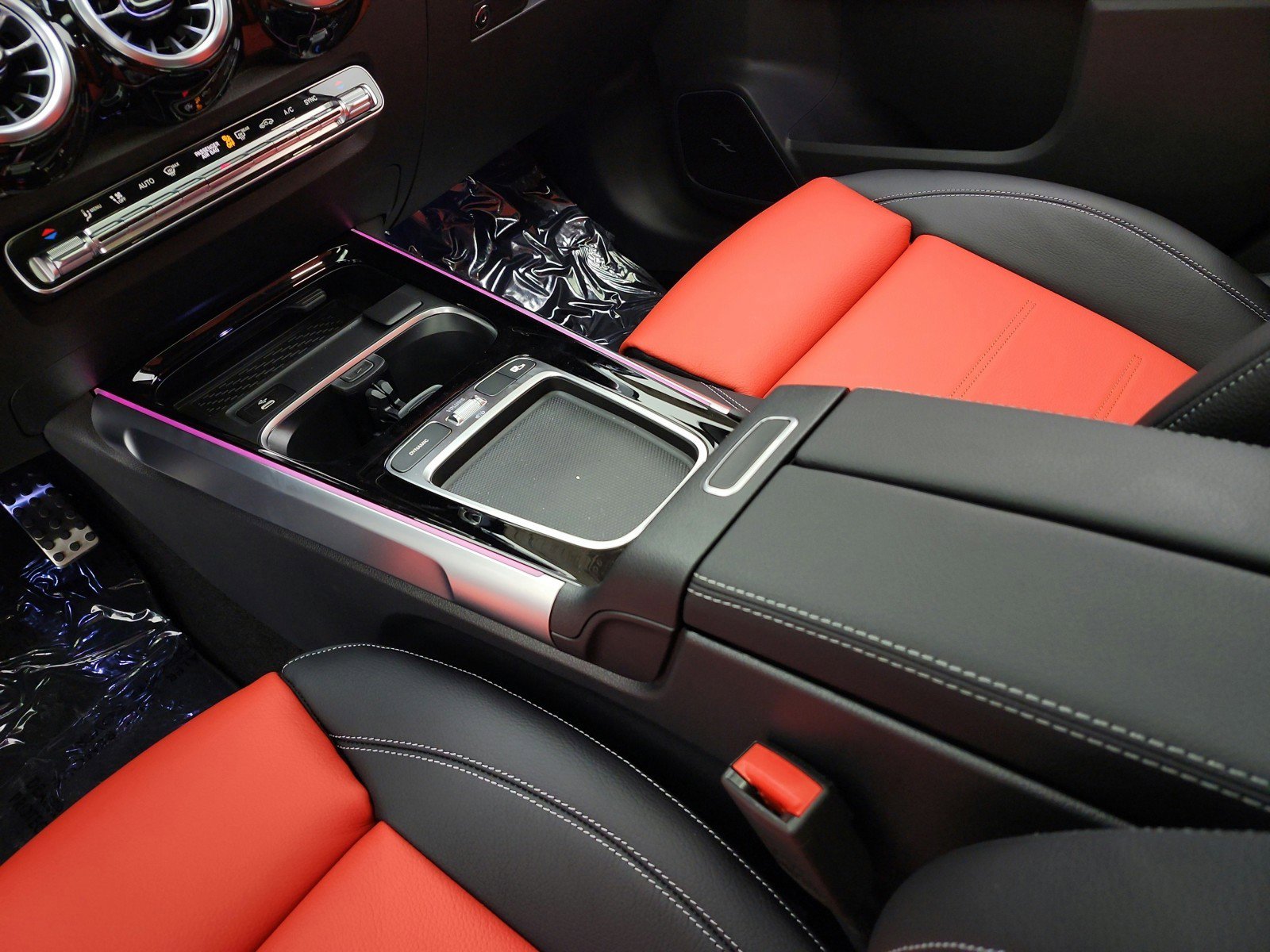 New 2026 Mercedes-Benz GLB 35 AMG 4MATIC image 10