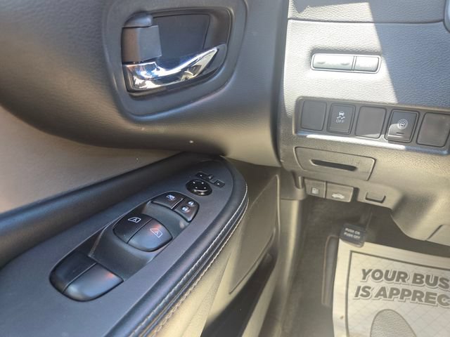 Used 2023 Nissan Murano SV AWD/4WD image 19