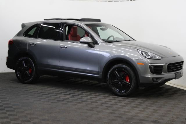 Used 2015 Porsche Cayenne S AWD/4WD image 4