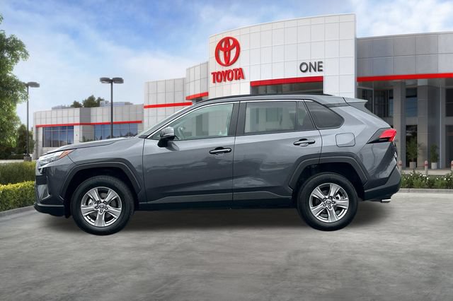 Used 2025 Toyota RAV4 XLE FWD image 9
