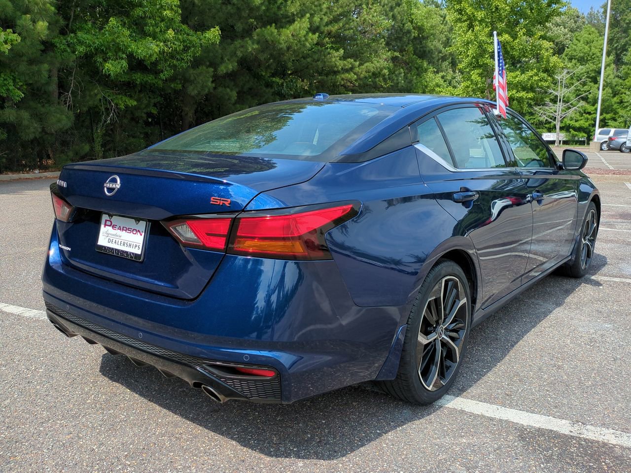 Used 2024 Nissan Altima 2.5 SR FWD image 4