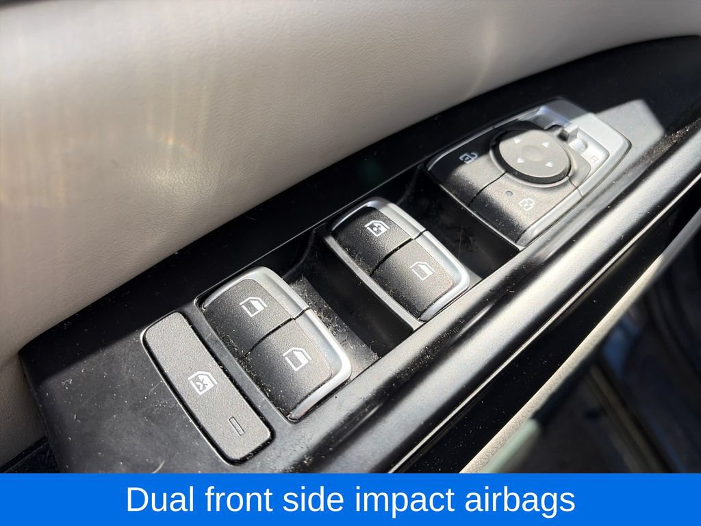 Used 2024 Kia Carnival LX FWD image 18