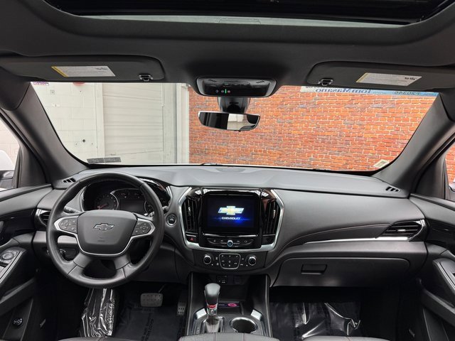 Used 2023 Chevrolet Traverse RS image 12