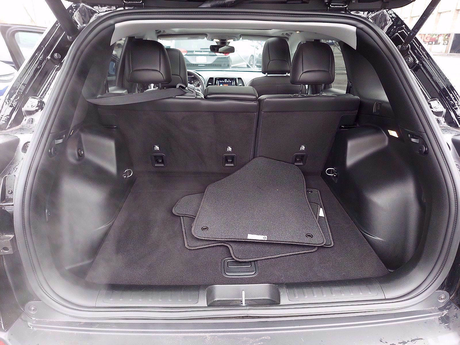 Certified 2019 Jeep Cherokee Limited image 28