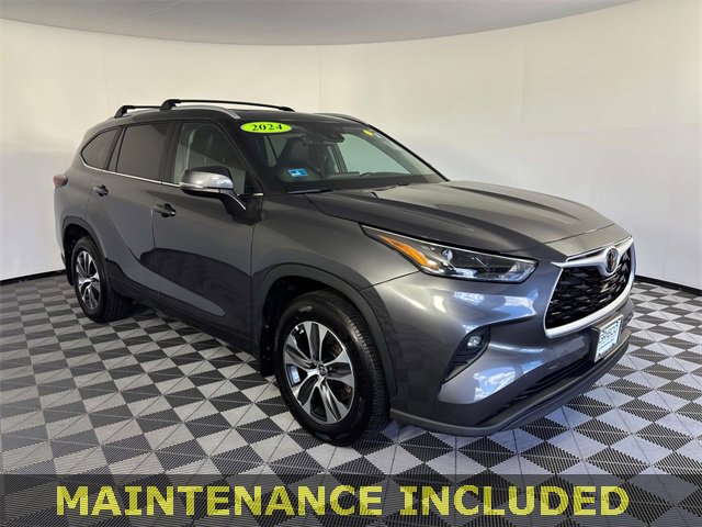 Used 2024 Toyota Highlander XLE