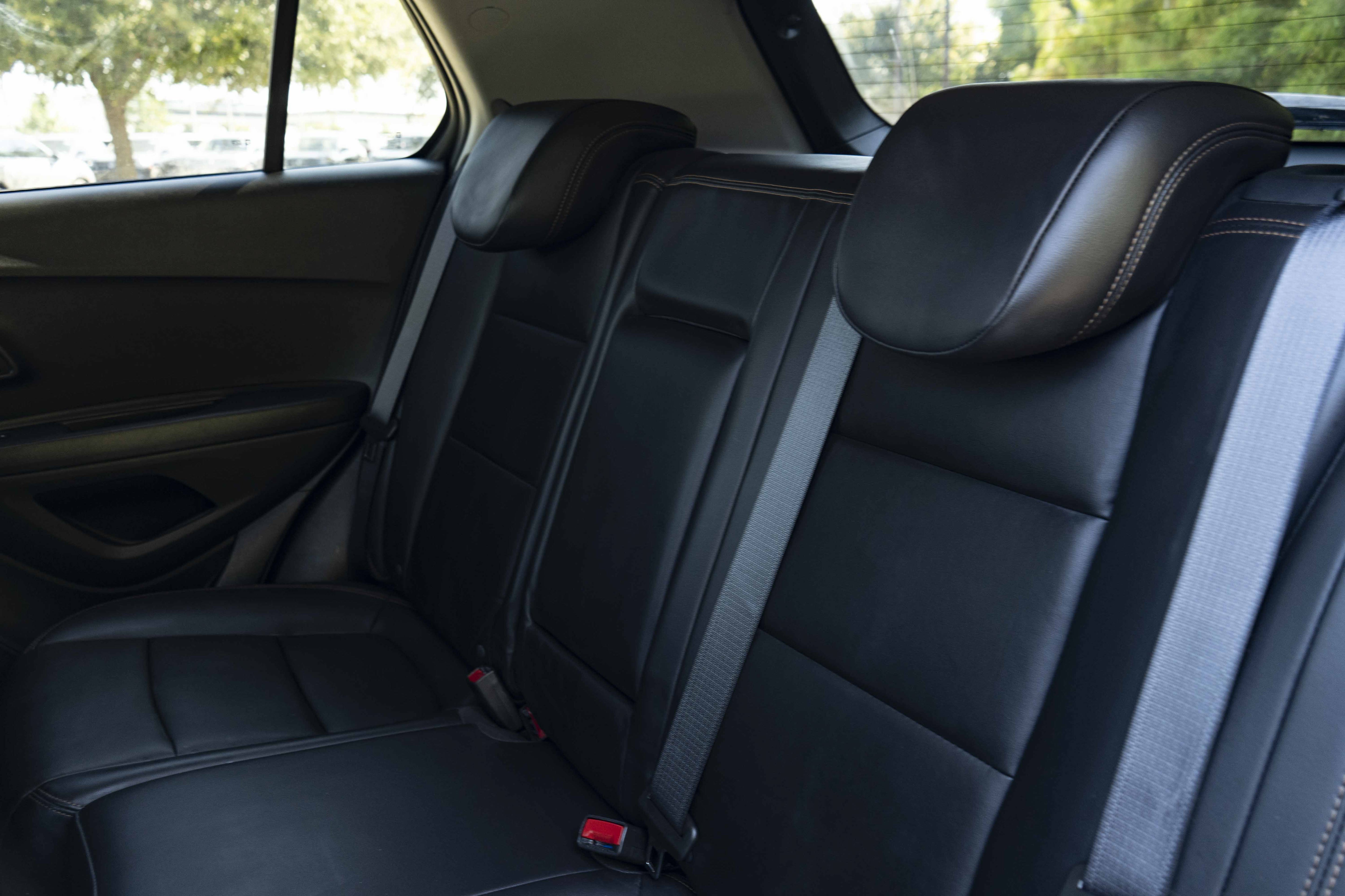 Used 2020 Chevrolet Trax Premier FWD image 17