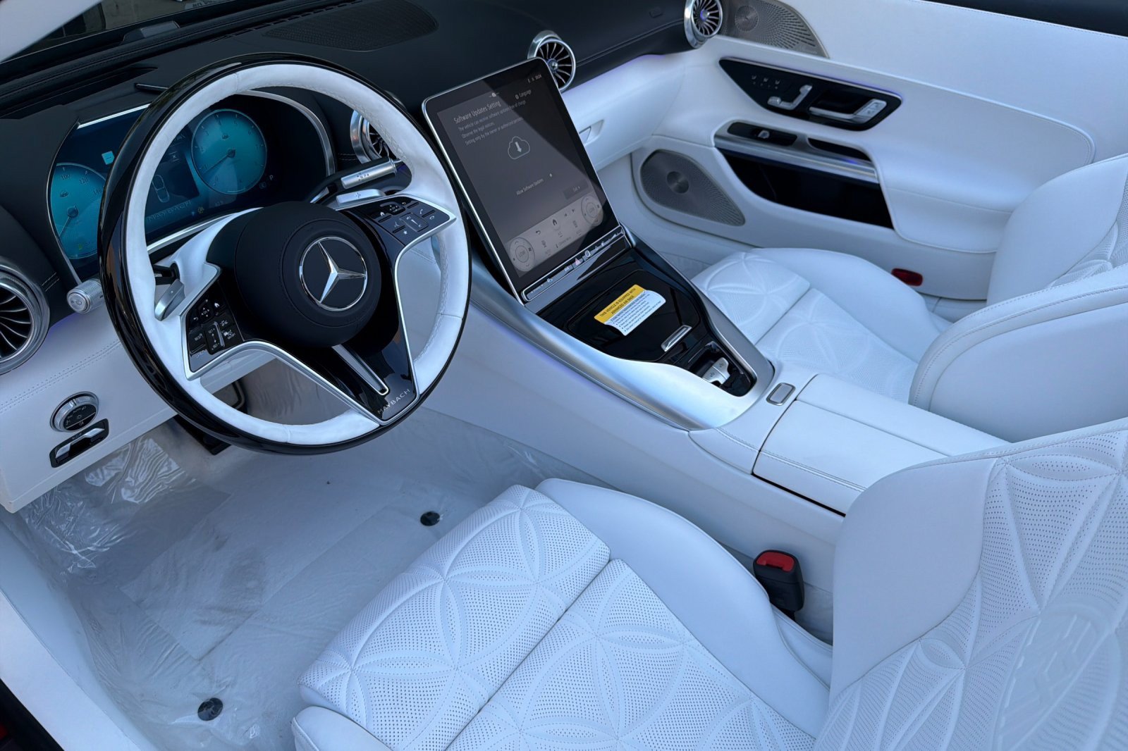 New 2026 Mercedes-Benz Maybach SL 680 image 10