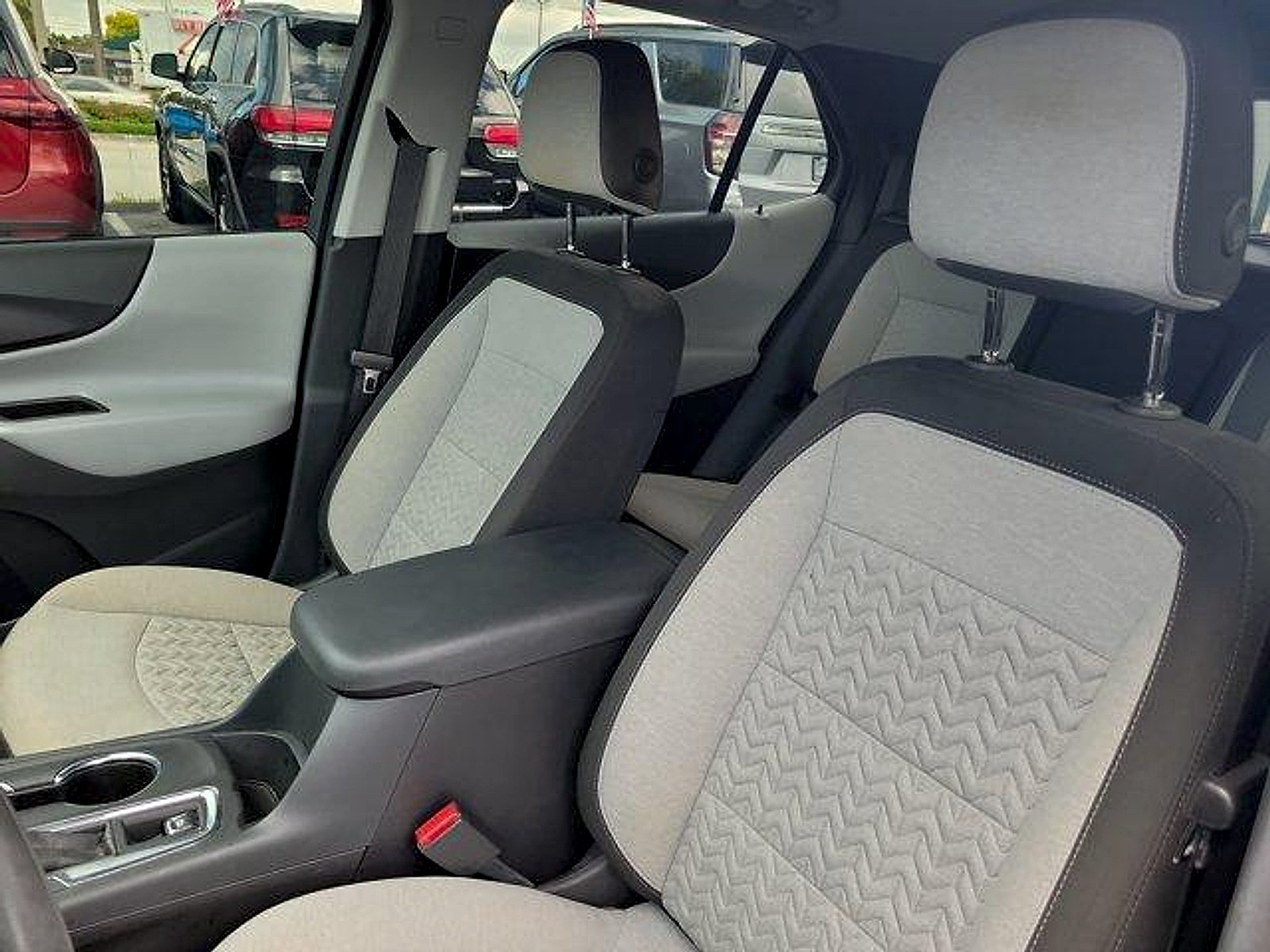 Used 2024 Chevrolet Equinox LS FWD image 24