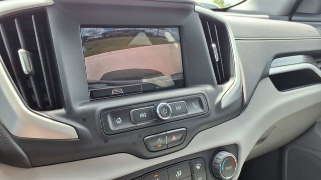 Used 2023 GMC Terrain SLE image 25