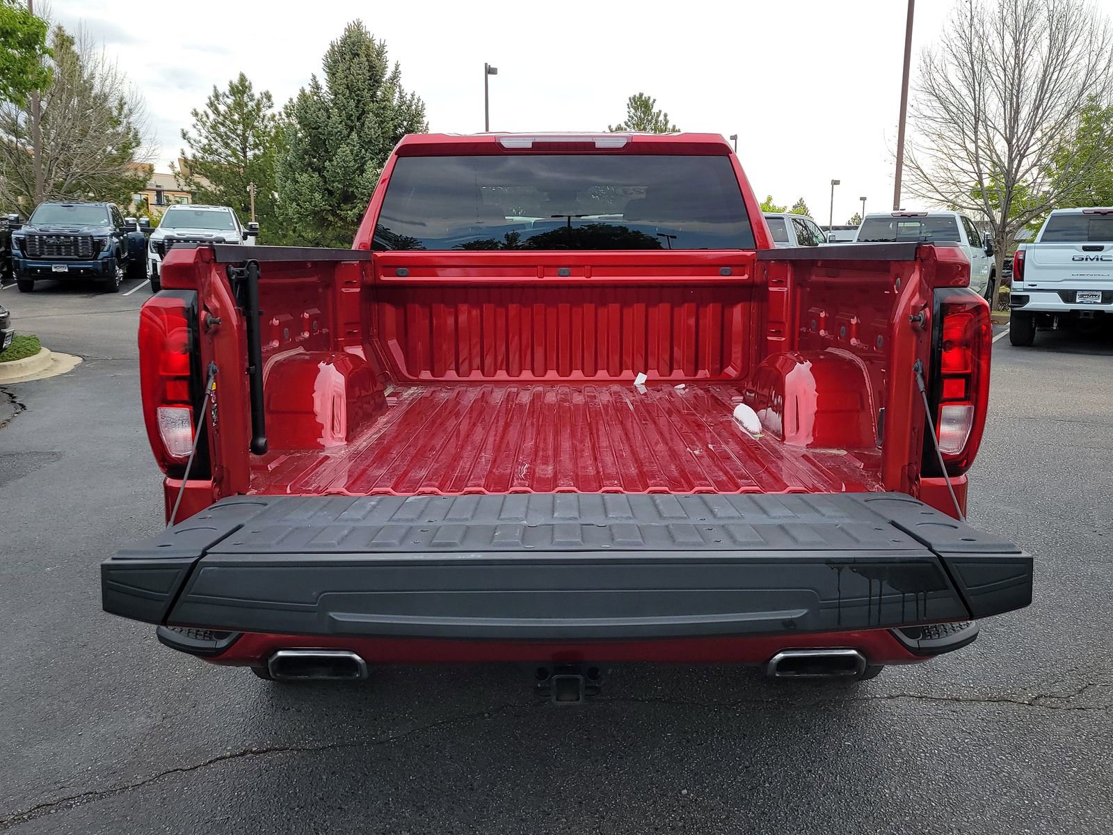 Used 2023 GMC Sierra 1500 Elevation w/ X31 Off-Road Package AWD/4WD image 16
