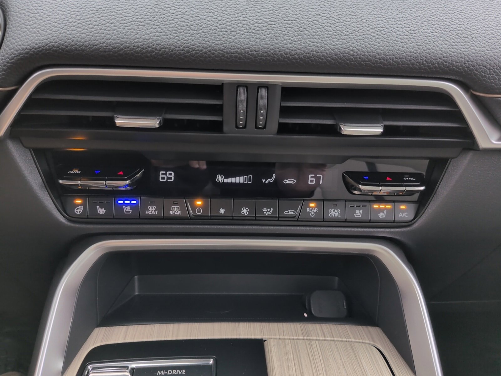 New 2026 MAZDA CX-90 Plug-In Hybrid w/Premium Sport image 33