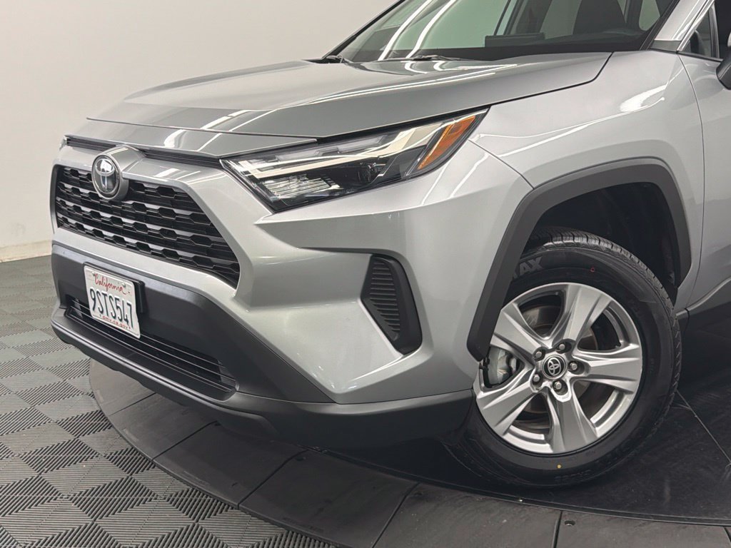 Certified 2025 Toyota RAV4 XLE w/ Weather Package AWD/4WD image 4