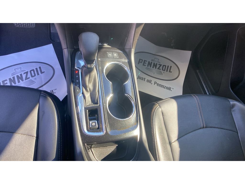 Used 2023 Chevrolet Equinox Premier image 11