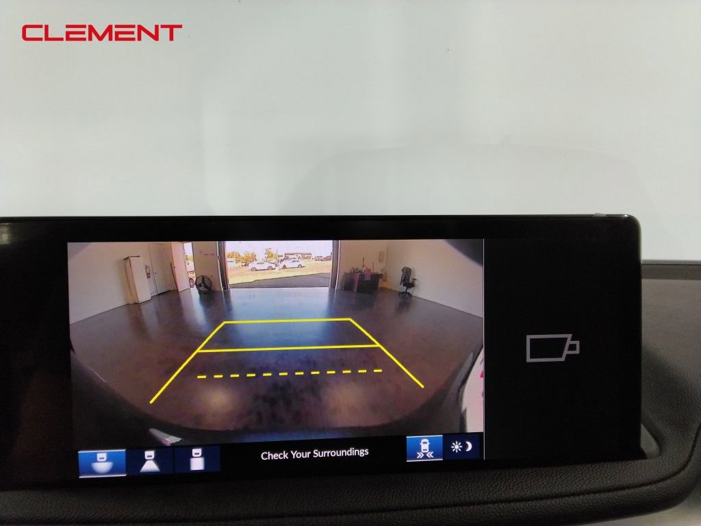 Used 2025 Acura MDX FWD image 18