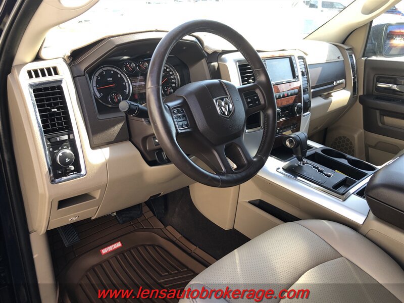 Used 2012 RAM 1500 Laramie RWD image 10