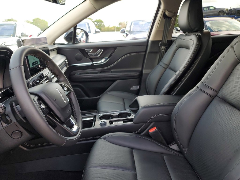 New 2026 Lincoln Corsair Premiere image 21