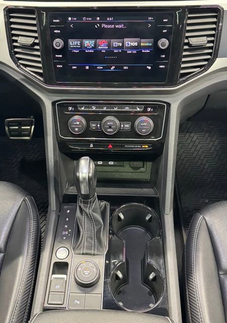 Used 2021 Volkswagen Atlas Cross Sport SEL R-Line image 18