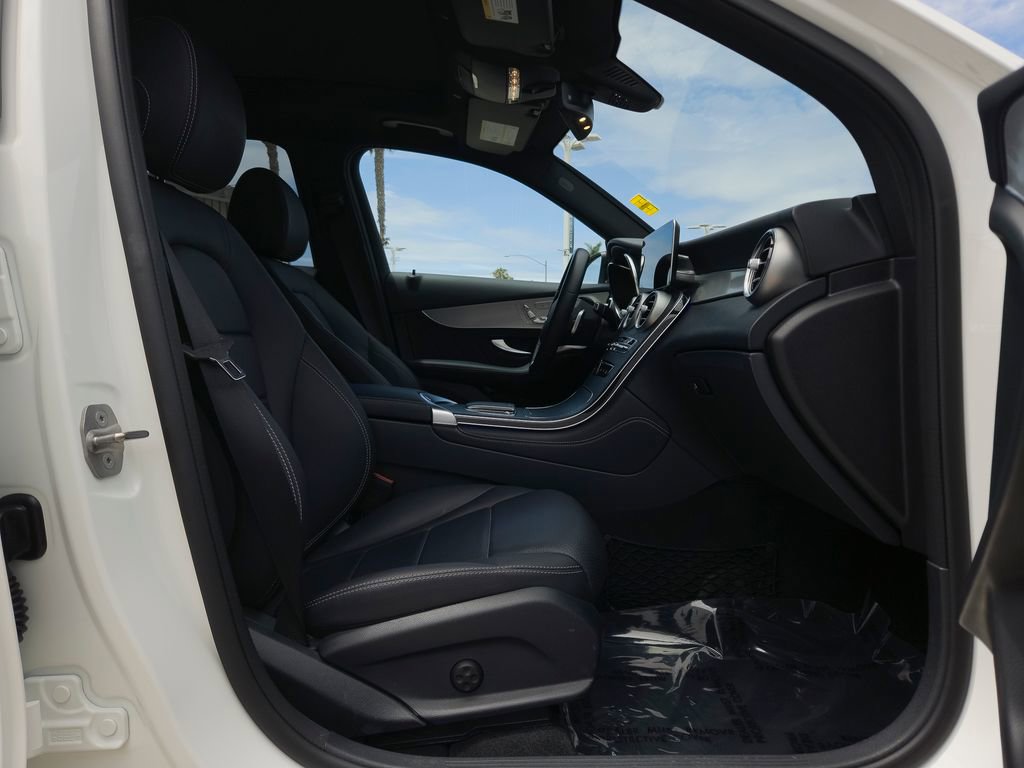 Used 2020 Mercedes-Benz GLC 300 image 22