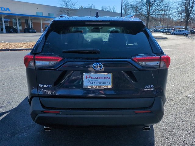 Used 2021 Toyota RAV4 XLE Premium image 5