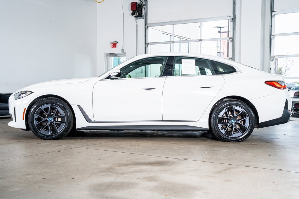 Used 2022 BMW i4 eDrive40 image 8