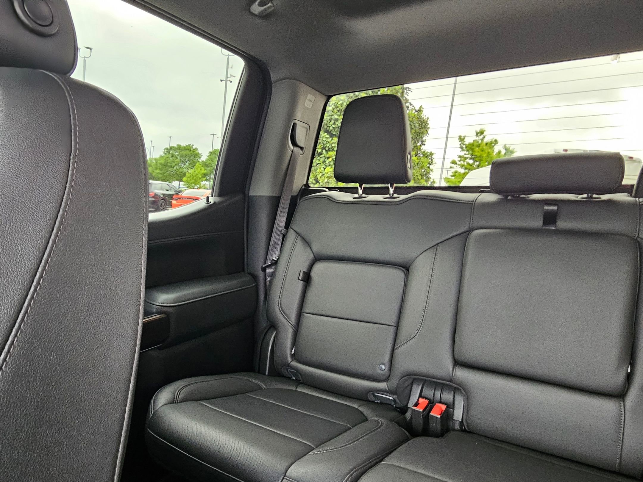 Used 2021 GMC Sierra 1500 SLT image 24