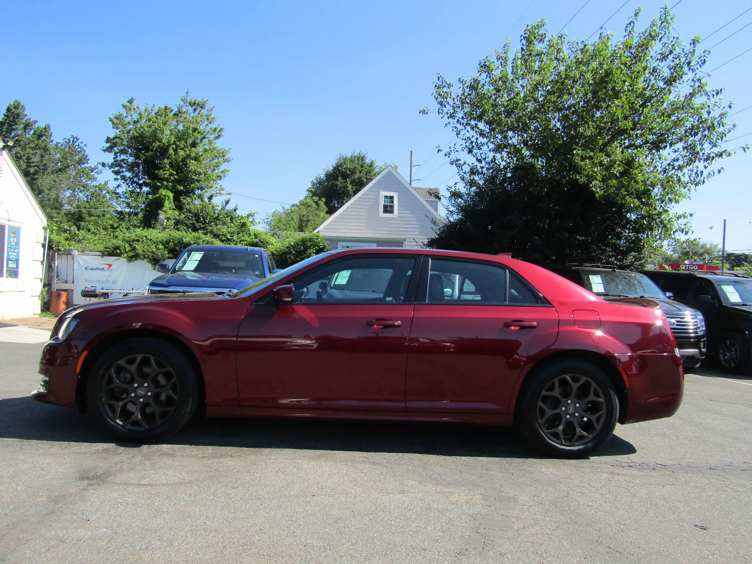 Used 2018 Chrysler 300 S w/ Safetytec Plus Group AWD/4WD image 4