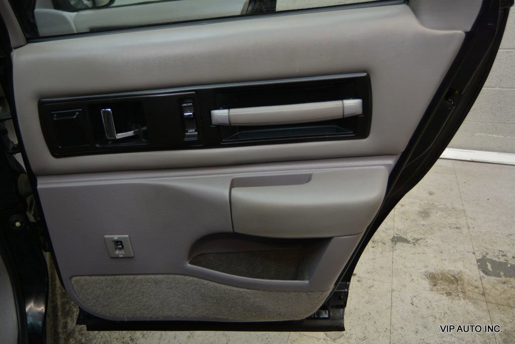 Used 1995 Chevrolet Impala Sedan image 10