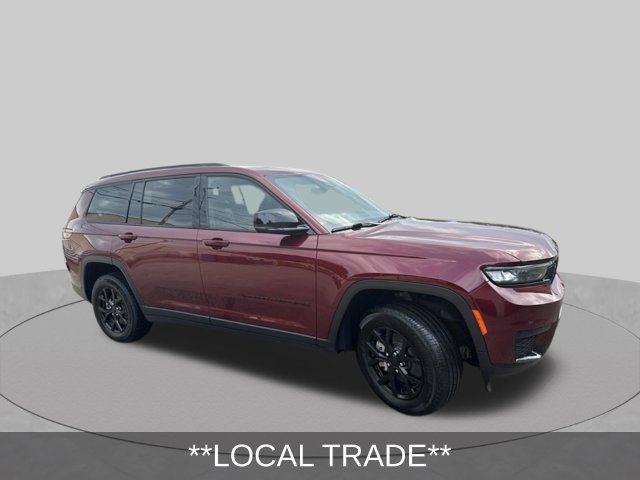 Used 2025 Jeep Grand Cherokee L Altitude AWD/4WD image 3